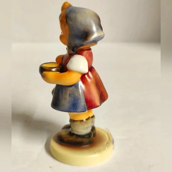 M.I. Hummel Club Figurine #036 / 629, From Me To You, EXC, Exclusive Edition - Picture 3 of 9